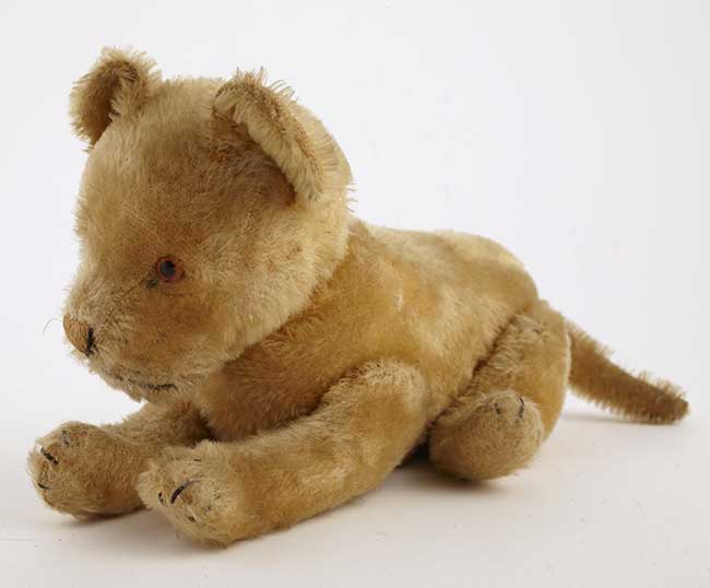 steiff lion cub
